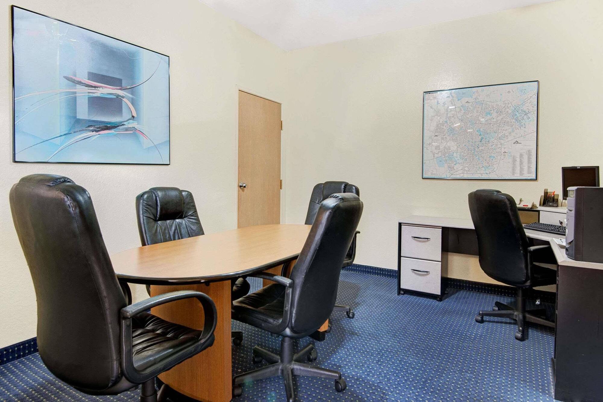 Howard Johnson By Wyndham San Antonio Hotel & Suites ภายนอก รูปภาพ